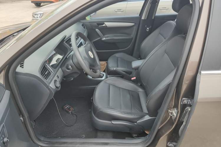 Used Volkswagen Gran Lavida 2013 1.6L Automatic Comfort Model