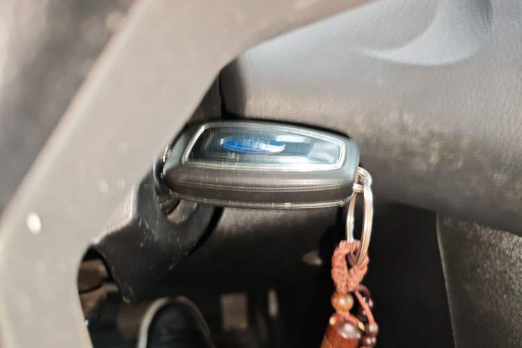 Used Ford Focus 2012 Sedan 1.6L Automatic Fashion Edition Vehicle Key