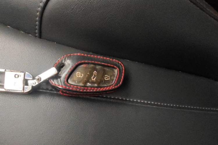 Used Roewe RX5 MAX 2019 300TGI Automatic Smart Cabin Luxury Edition
