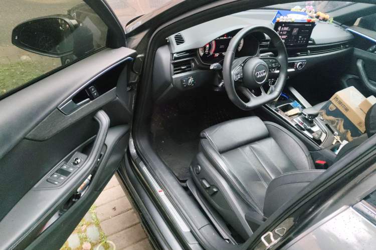 Used Audi A4L 2023 40 TFSI Luxury Dynamic Model