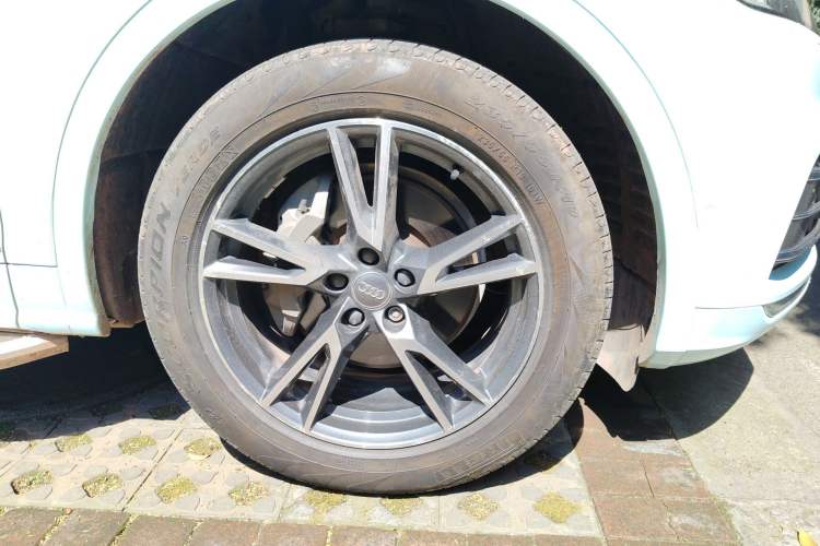 Used Audi Q5L 2020 45 TFSI Prestige Fashion Model Right Front Wheel Hub