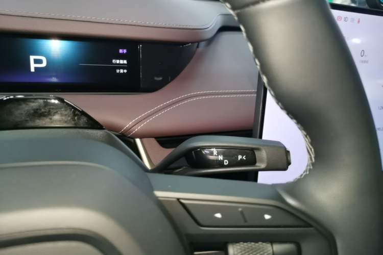 Used Xiaomi Auto SU7 2024 Four-Wheel Drive Ultra-Long Range Advanced Intelligent Driving Max Edition Gear Lever