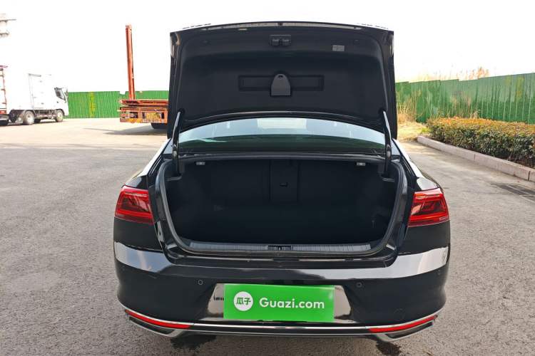 Used Volkswagen Magotan 2020 330TSI DSG Leading Model
