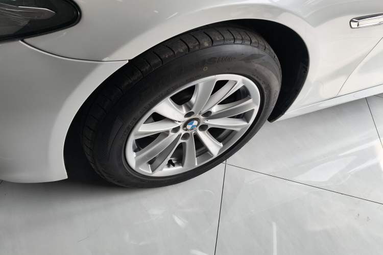 Used BMW 5 Series 2017 520Li Elegant Edition
