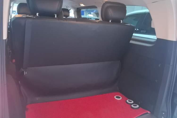 Used Mercedes-Benz Vito 2018 2.0T Elite Version 7 Seats China V Emission Standard