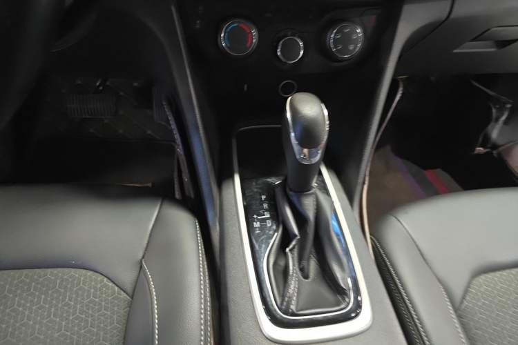 Used Chevrolet Cavalier 2016 1.5L Automatic Xinyue Edition Gear Lever