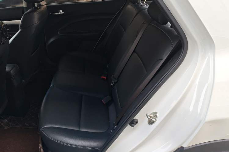 Used Kia kx1 Stonic 2019 1.4L Automatic Fun Edition China VI Left Rear Seat