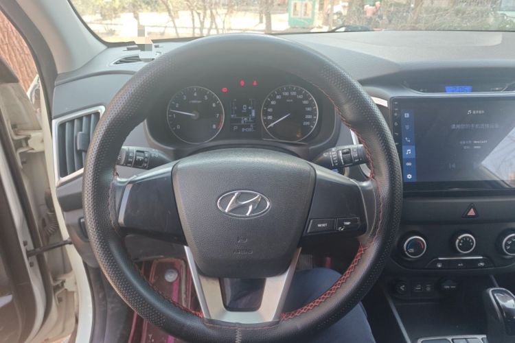 Used Hyundai ix25 2015 1.6L Automatic Two-Wheel Drive Smart GLS Trim
