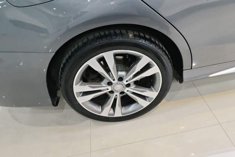 Used Mercedes-Benz C-Class 2017 Facelift C 200 L 4MATIC Sport Edition
