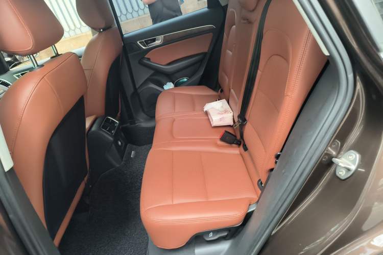 Used Audi Q5 2016 40 TFSI Trendy Edition Left Rear Seat