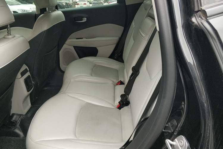 Used Jeep Compass 2017 200T Automatic Comfort Edition