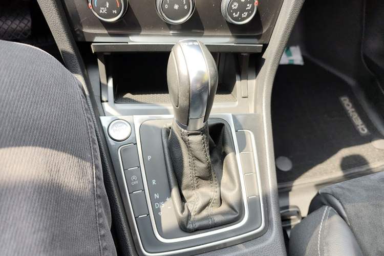 Used Volkswagen Golf 2020 Zhiai Edition 280TSI DSG Luxury Model