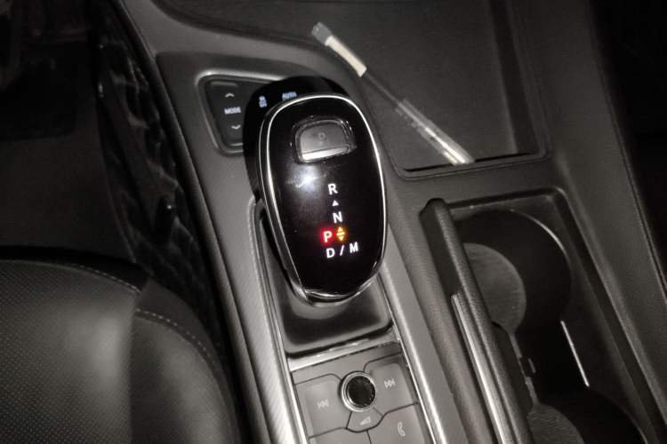 Used Cadillac CT5 2022 28T Luxury Edition Gear Lever