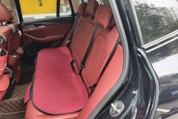 Used BMW X3 2023 Restyled xDrive30i Leading Edition M Night Sky Package Left Rear Seat