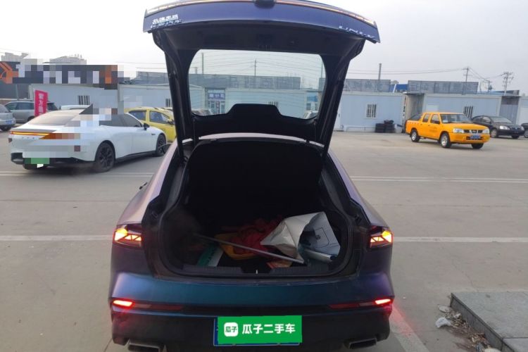 Used Changan UNI-V 2024 1.5T Prestige Edition