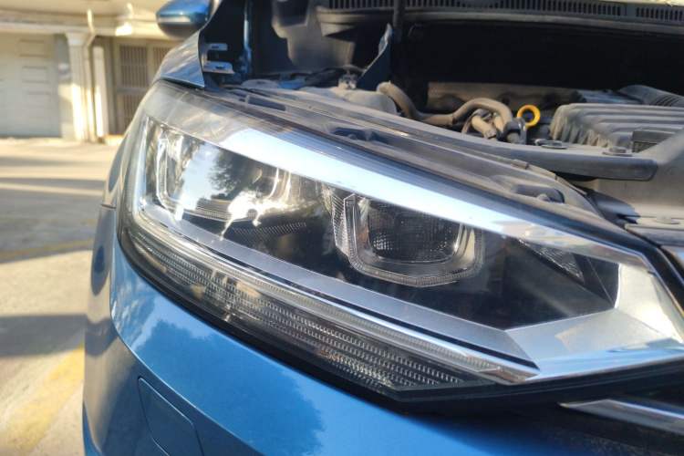 Used Volkswagen Touran 2016 Volkswagen Touran L 280TSI DSG Comfort Edition
