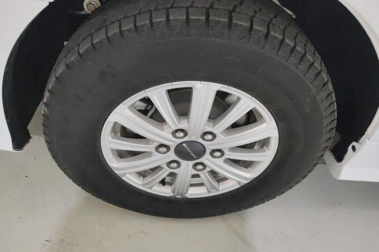 Used SAIC MAXUS G20 2023 Facelifted ES 2.0T Gasoline Automatic Value Edition