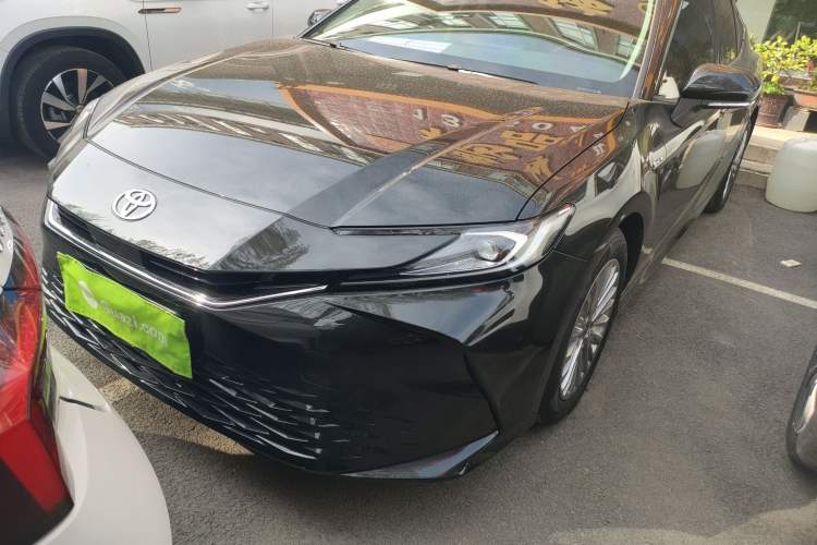 Used Toyota Camry 2024 Dual-Motor 2.0 HE Elite Edition