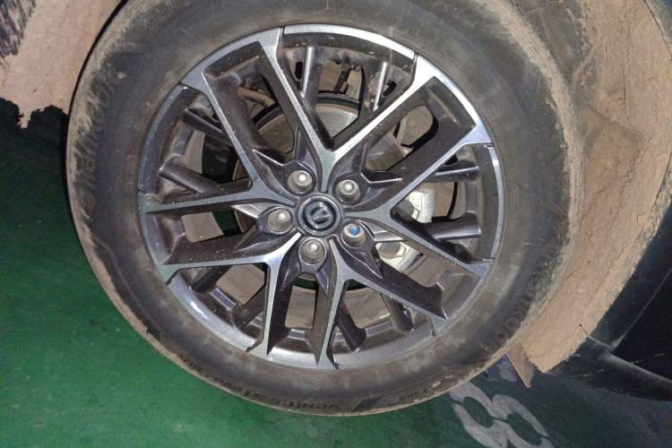 Used CHANGAN CS75 PLUS 2022 1.5T Automatic Prestige Model Right Front Wheel Hub