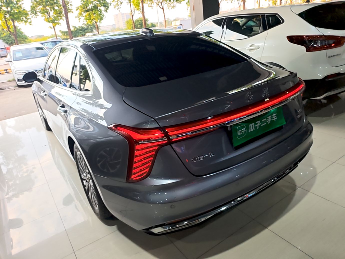Hongqi H5 2023 2.0T Automatic Smart Connect Flagship Edition - Chinese Trim Ling — снимка 4