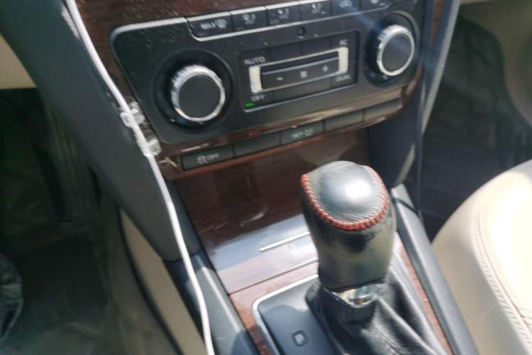 Used Skoda Octavia 2013 1.4TSI DSG Yijun Edition Gear Lever