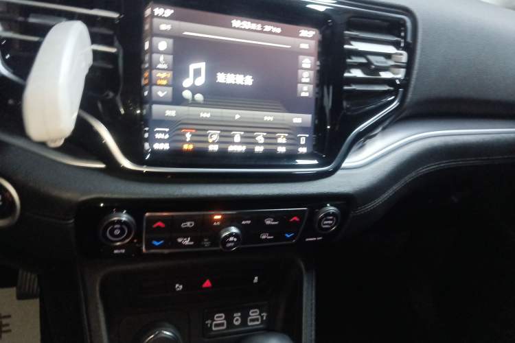 Used Jeep Grand Commander 2018 2.0T Four-Wheel Drive Premium Navigation Version China V
