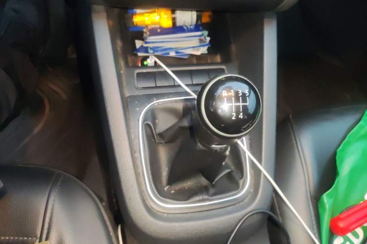 Used Volkswagen Sagitar 2012 1.6L Manual Comfort Model
