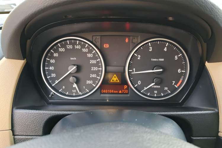 Used BMW X1 2012 sDrive18i Luxury Edition