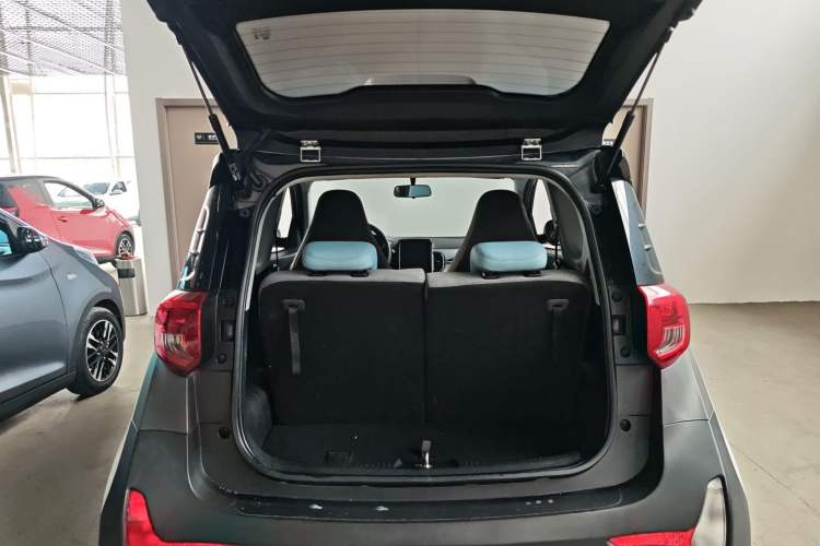 Used Chery QQ Little Ant 2022 Restyled Version Sweet Pink Edition Half-Sugar Version 30.6 kWh 30 kW 301 km