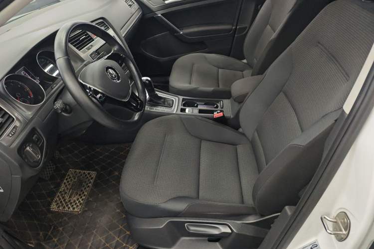 Used Volkswagen Golf 2016 1.6L Automatic Comfort Model