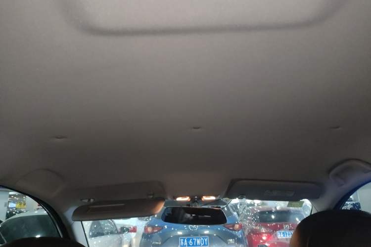 Used Haima Fumei MPV 2017 7-Seater Version 1.5T Automatic – Comfort & Enjoyment Trim Headliner