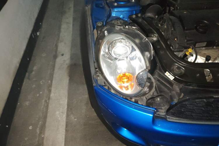 Used MINI 2011 1.6T COOPER S Right Front Headlight