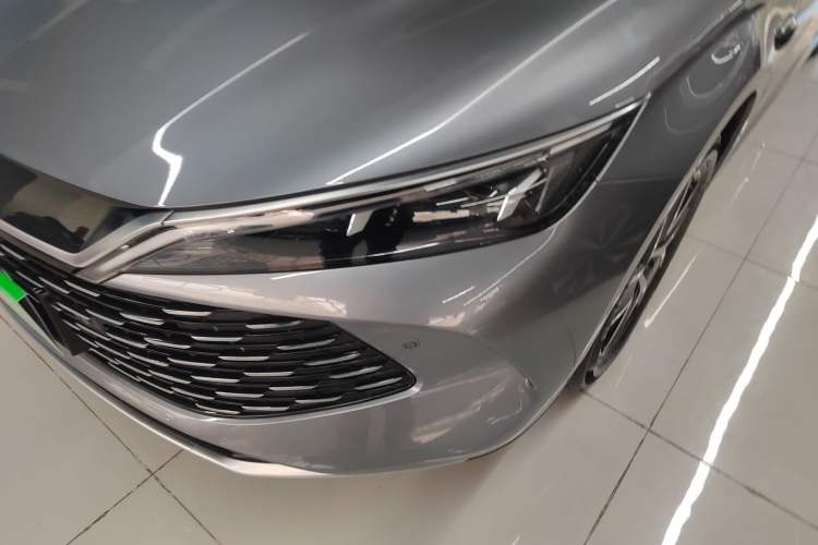 Used BYD Qin L 2025 DM-i Smart Drive 120KM Superior Model
