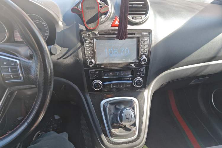 Used Haval H6 2013 Upgraded Model 1.5T Manual Two-Wheel Drive Elite Version