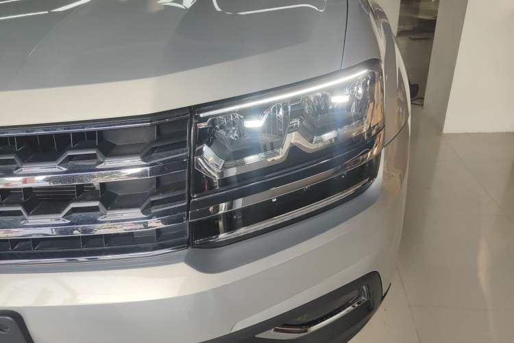 Used Volkswagen Teramont 2019 330TSI Two-Wheel-Drive Luxury Edition China VI Standard
