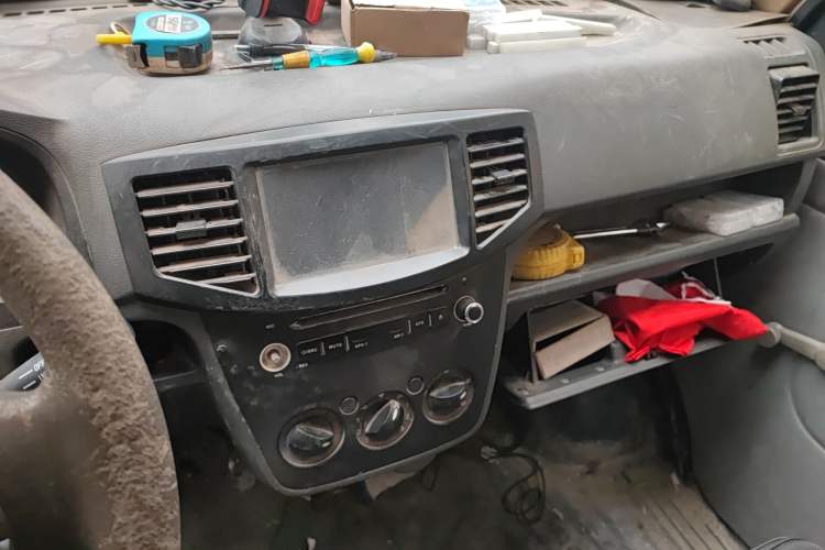 Used BAIC Weiwang 205 2013 1.0L Joy version Audio And AC Panel