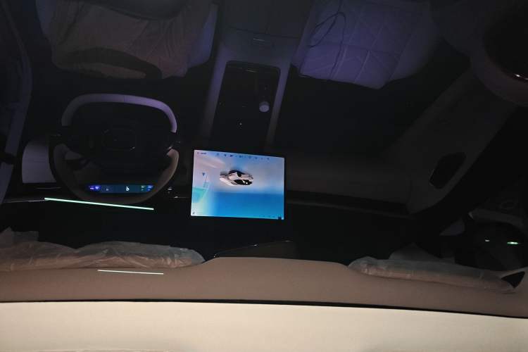 Used Lynk & Co Lynk & Co 10 EM-P 2025 Model 240 Four-Wheel Drive Ultra