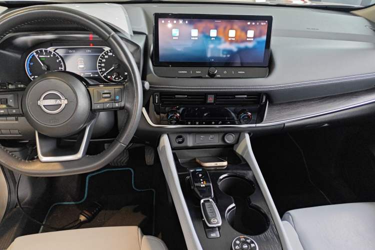 Used Nissan X-Trail 2023 e-POWER Ultra-Hybrid Dual-Motor All-Wheel-Drive Luxury Edition Audio And AC Panel