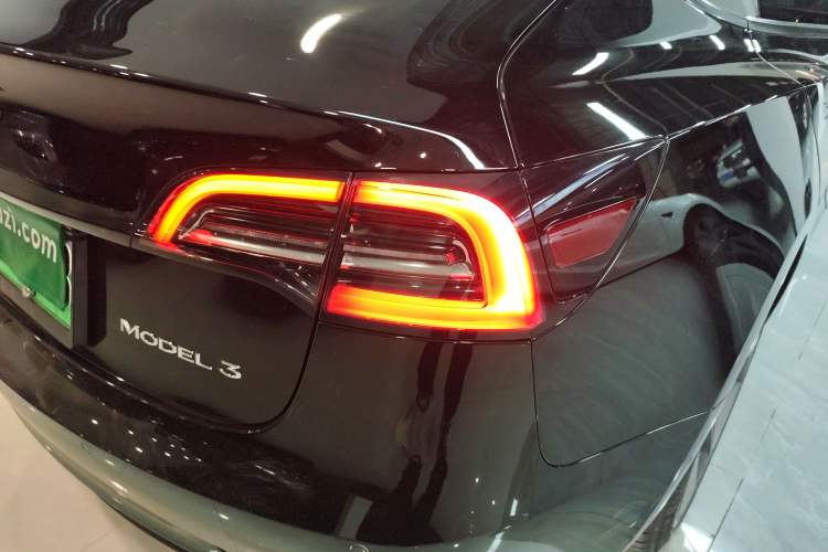 Used Tesla Model 3 2022 Rear-Wheel-Drive Version Exterior 6