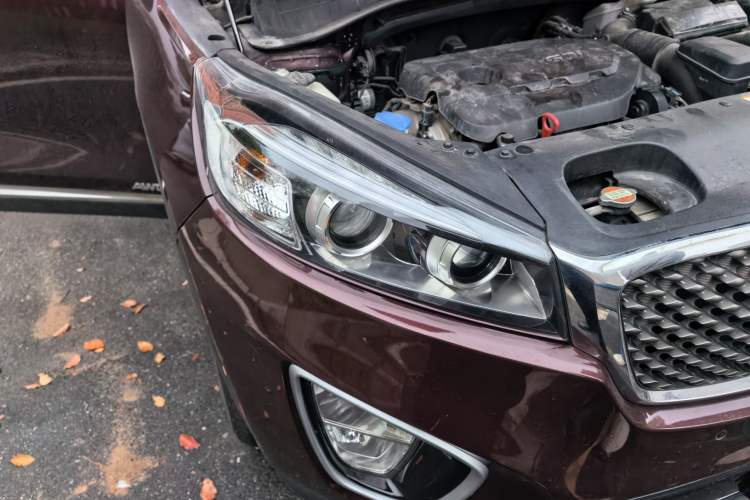 Used Kia Sorento 2015 Sorento L 2.4L Gasoline 4WD Elite Edition 5 Seats China IV Standard Right Front Headlight