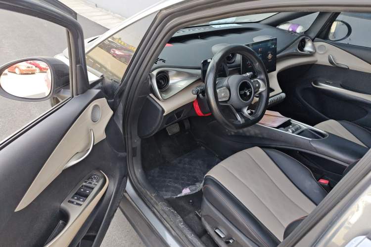 Used BYD Dolphin 2023 420 km Free Version
