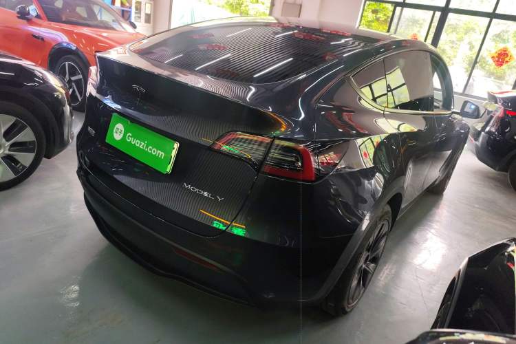 Used Tesla Model Y 2024 Long-Range All-Wheel-Drive Version Rear Right 45 Deg