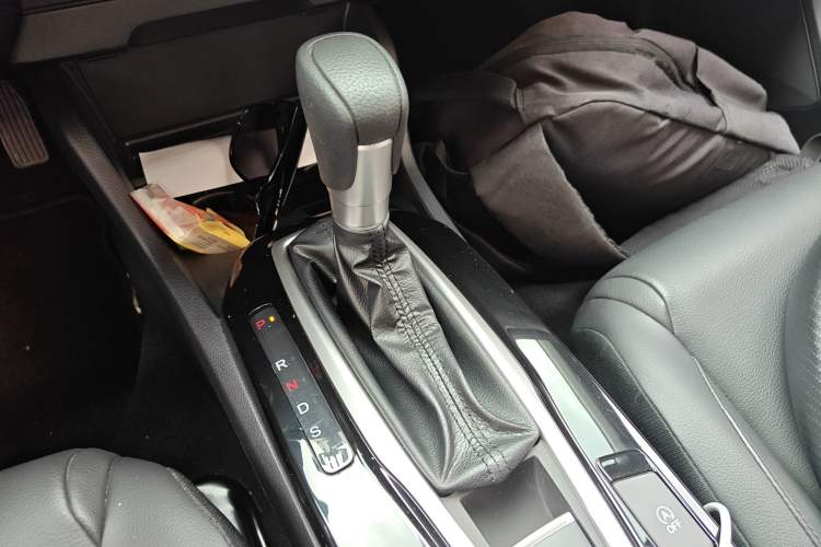 Used Honda Crider 2019 180 Turbo CVT Luxury Edition China VI Emission Standard Gear Lever