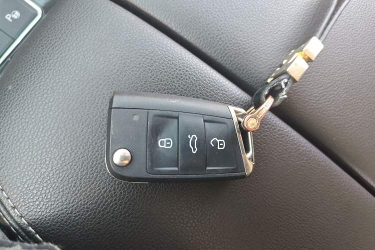 Used Volkswagen Teramont 2017 330TSI Two-Wheel-Drive Luxury Edition