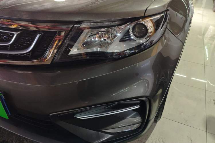 Used Geely Auto Emgrand X7 Sport 2018 1.8TD Automatic Two-Wheel Drive Zhiya Model