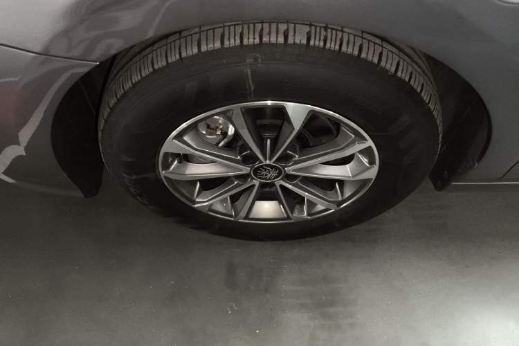 Used BYD Qin PLUS 2024 HONOR Edition DM-i 55KM Leading Model
