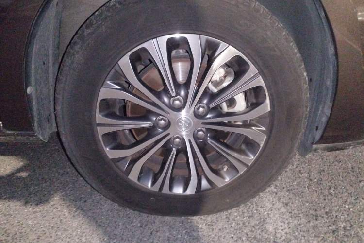 Used Buick GL8 2021 Land Cruiser Executive Class 652T Comfort Model