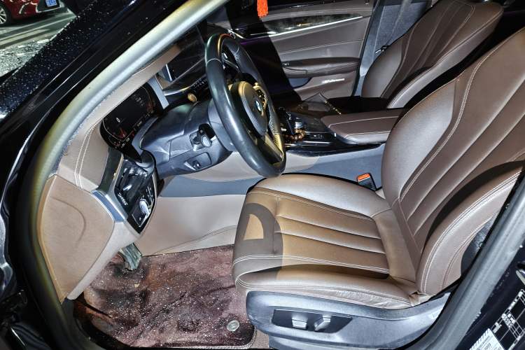 Used BMW 5 Series 2020 525Li M Sport Package