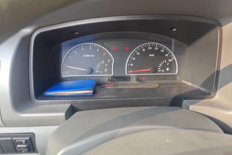 Used Dongfeng Shuaike 2011 1.6L Manual Luxury 7-Seater