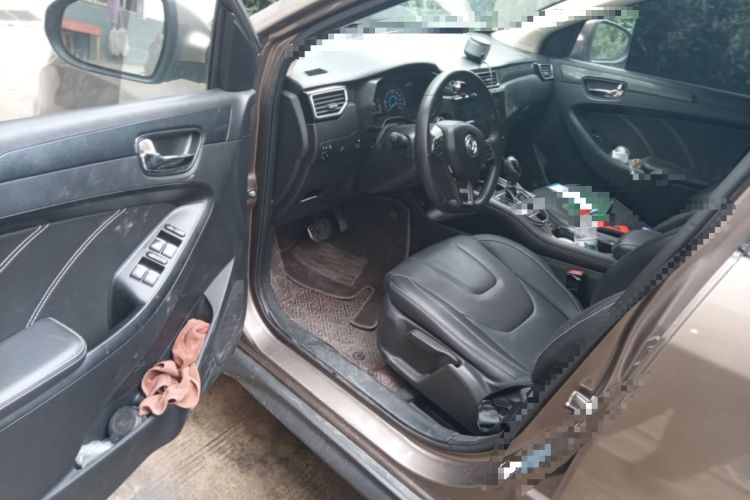 Used Dongfeng Fengon 580 2017 1.5T CVT Luxury Model Driver Seat